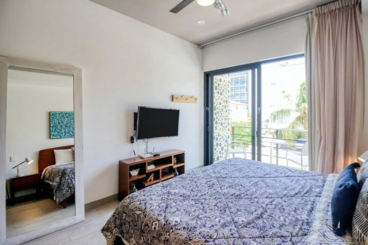Quiet Studio 2 Blocks To The Beach Playa del Carmen 0*,  Mexico