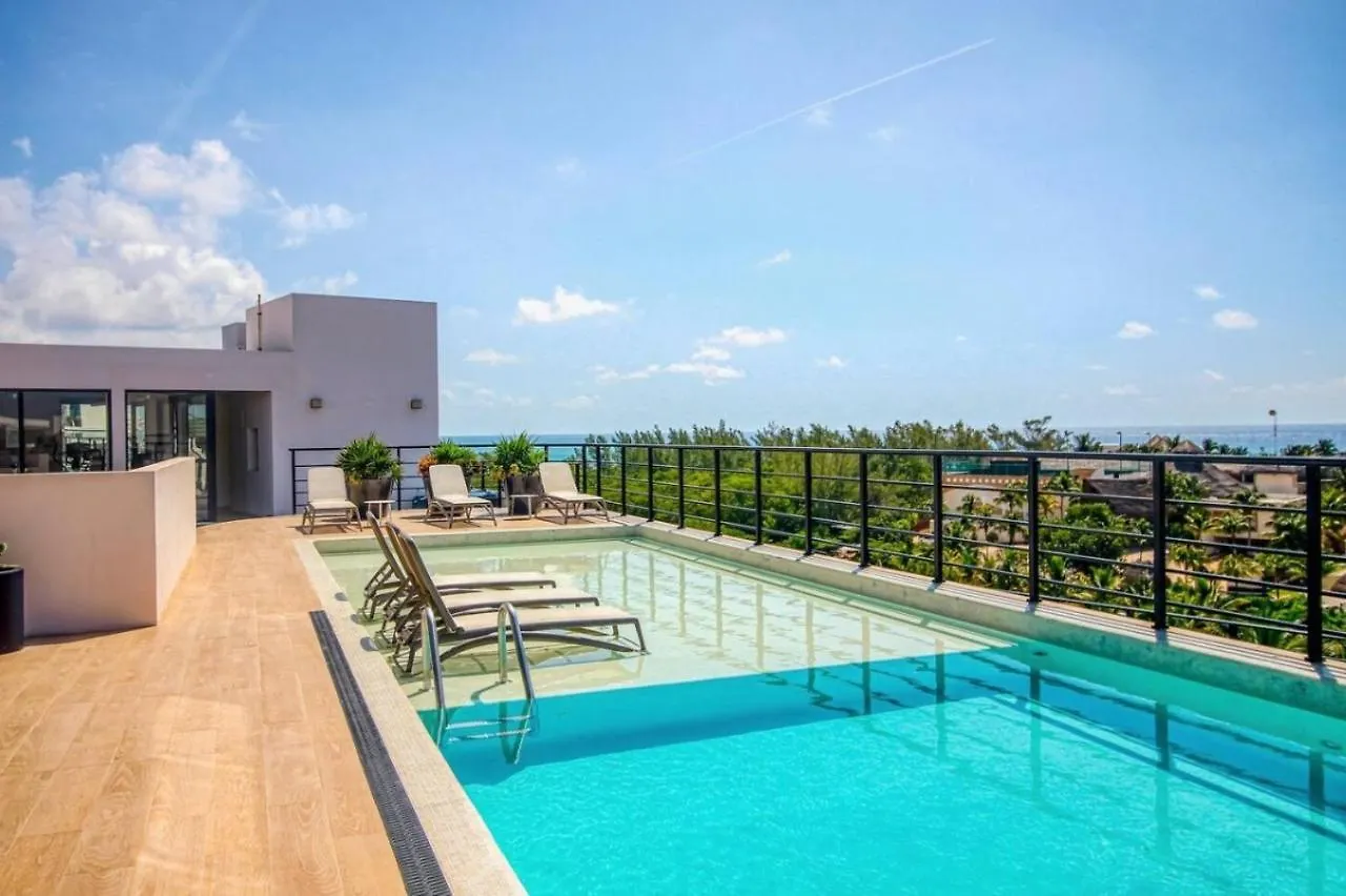 Quiet Studio 2 Blocks To The Beach Playa del Carmen Apartment