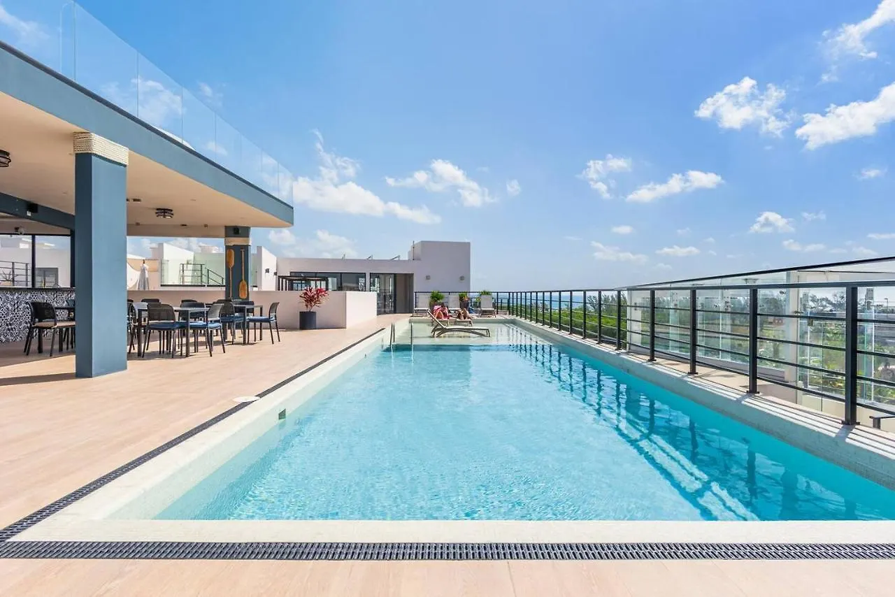 Quiet Studio 2 Blocks To The Beach Playa del Carmen Mexico